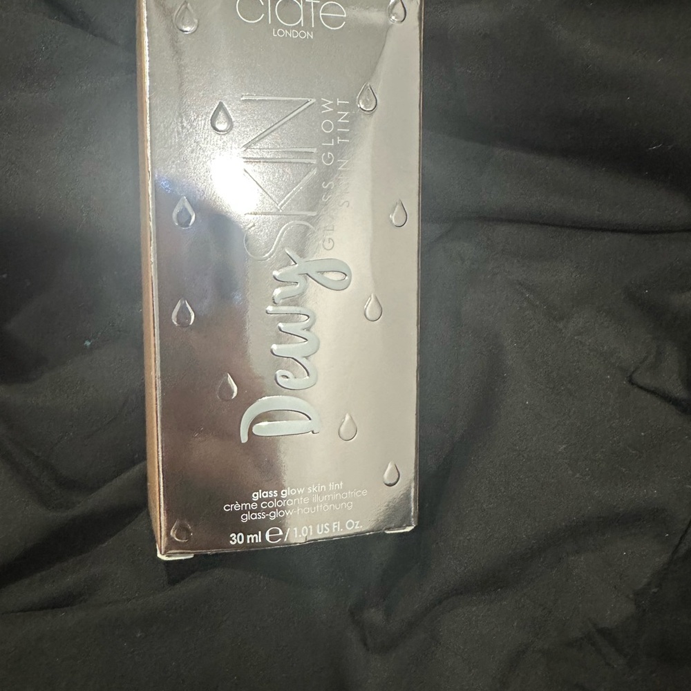 Ciaté London Dewy Skin Tint
